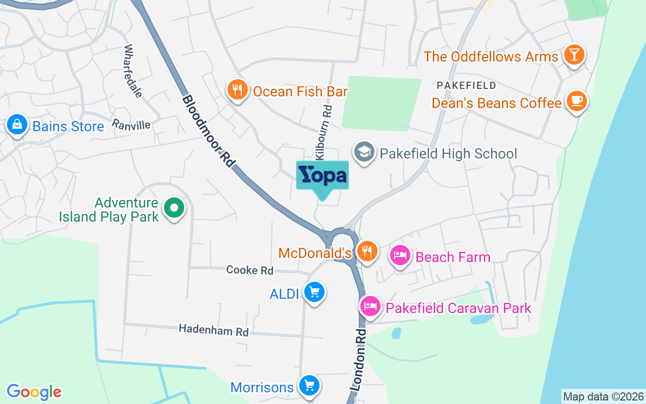 Map showing the location of NR33 7DZ