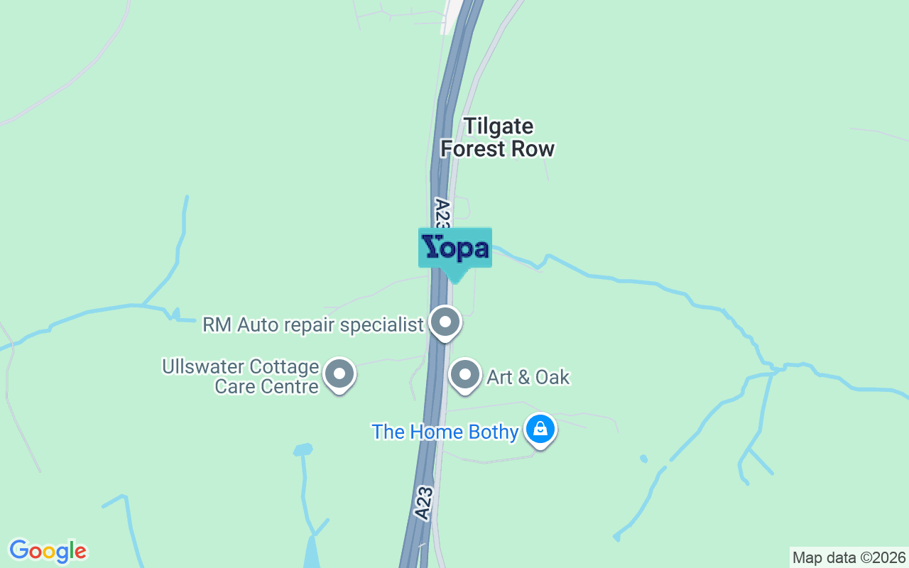Map showing the location of RH11 9AE