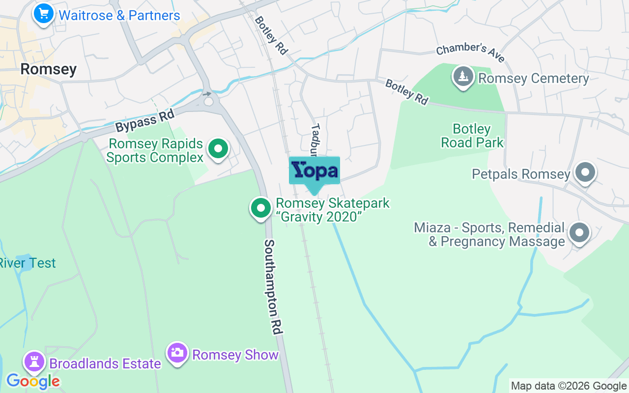 Map showing the location of SO51 5RJ