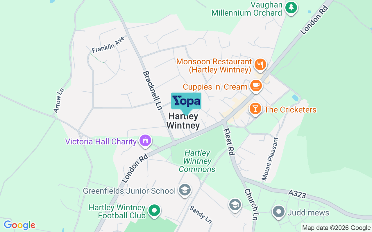 Map showing the location of RG27 8PQ