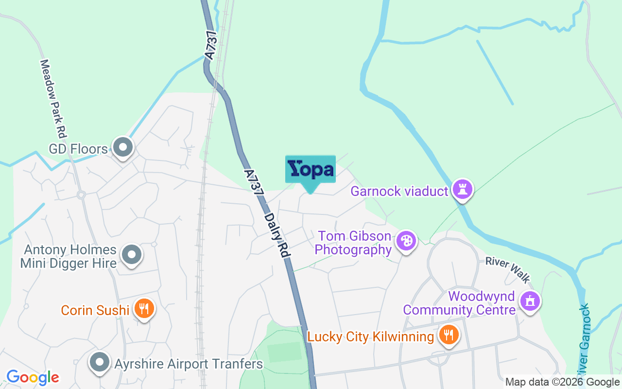 Map showing the location of KA13 7EU