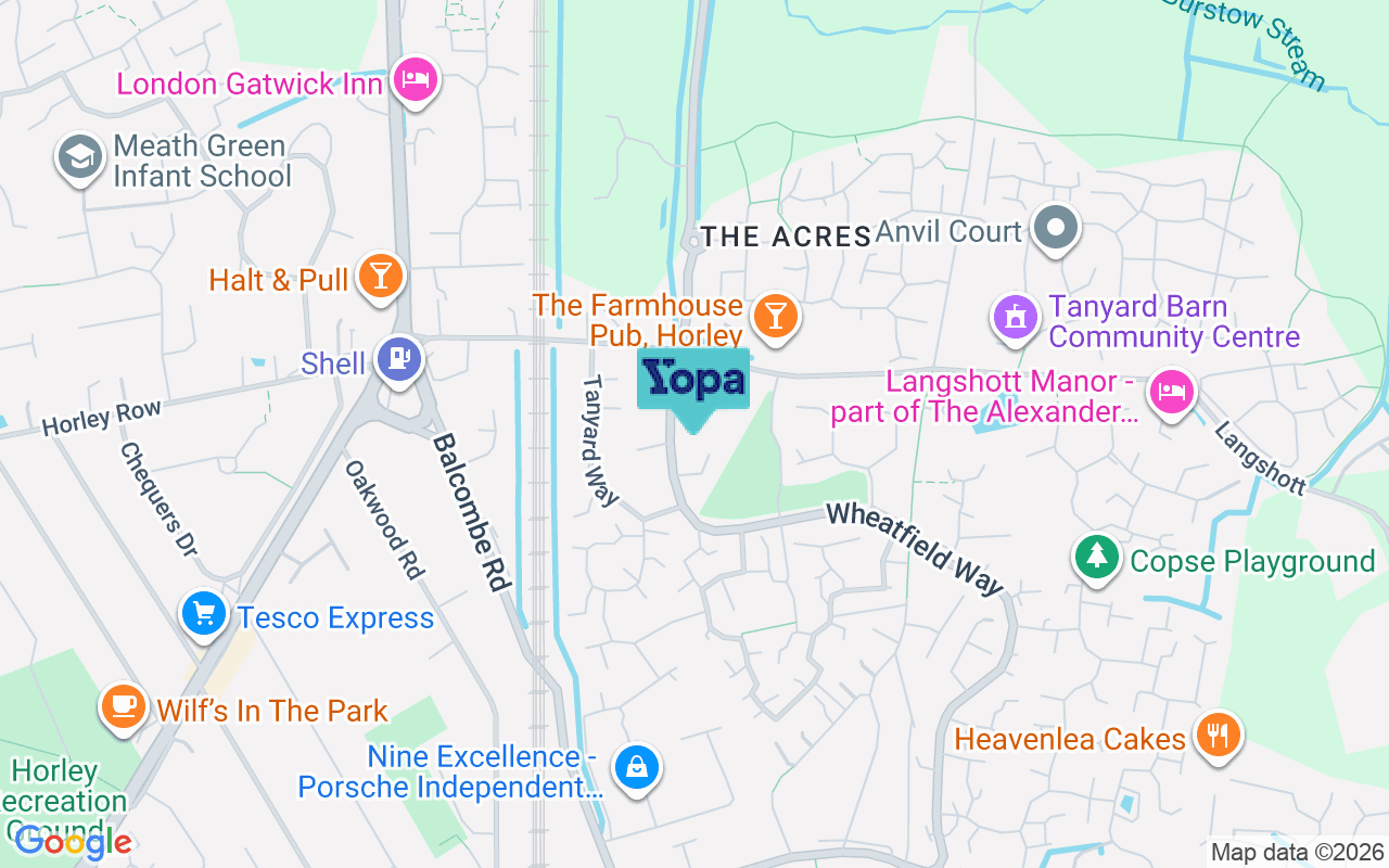 Map showing the location of RH6 9TX