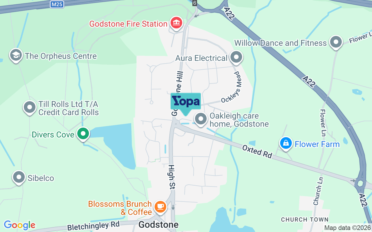 Map showing the location of RH9 8BF